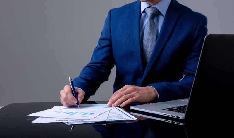 Роль конкуренции в тендерах: как заказчики выбирают поставщиков на практике